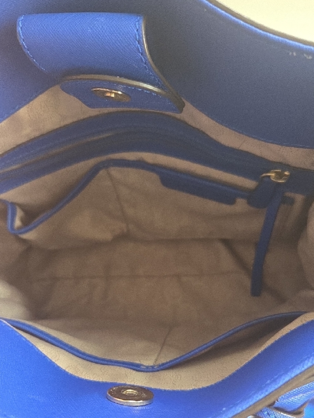 Michael Kors Hamilton Large North South  Royal Blue Tote with Gold Hardware - Picture 5 of 10